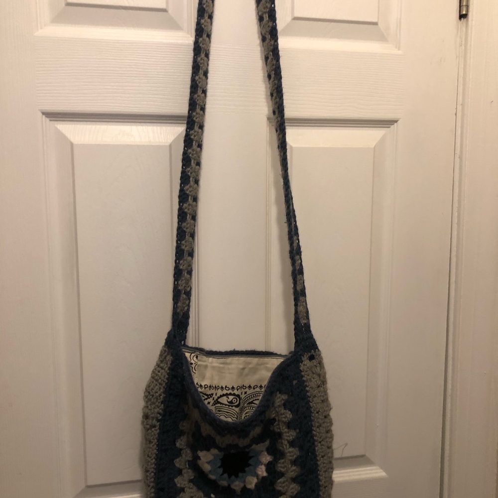 Handmade Crochet Crossbody Bag in Blue and Cream